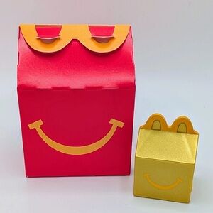LIL McDonald's Happy Meal Toy 2025 GOLD Mini Happy Meal Box #21 NEW